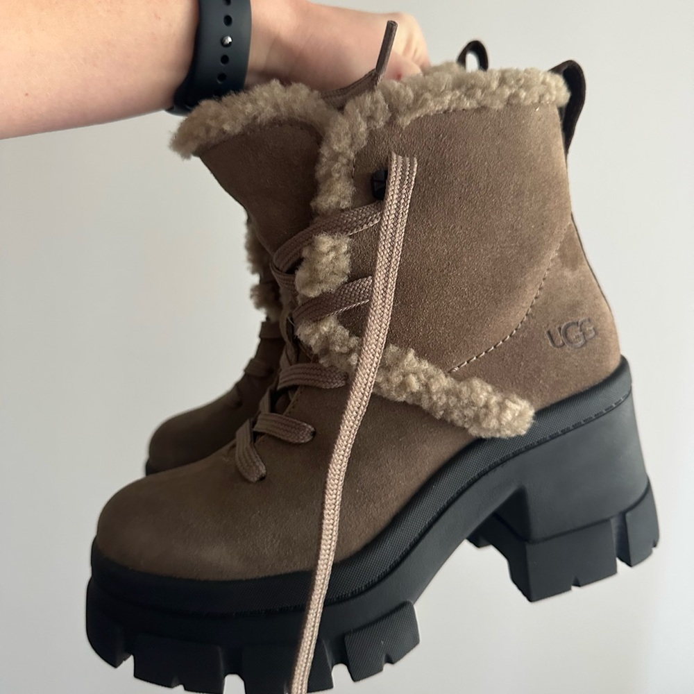 New UGG Women's Brown Shearling Lace-Up Boots - Picture 4 of 8